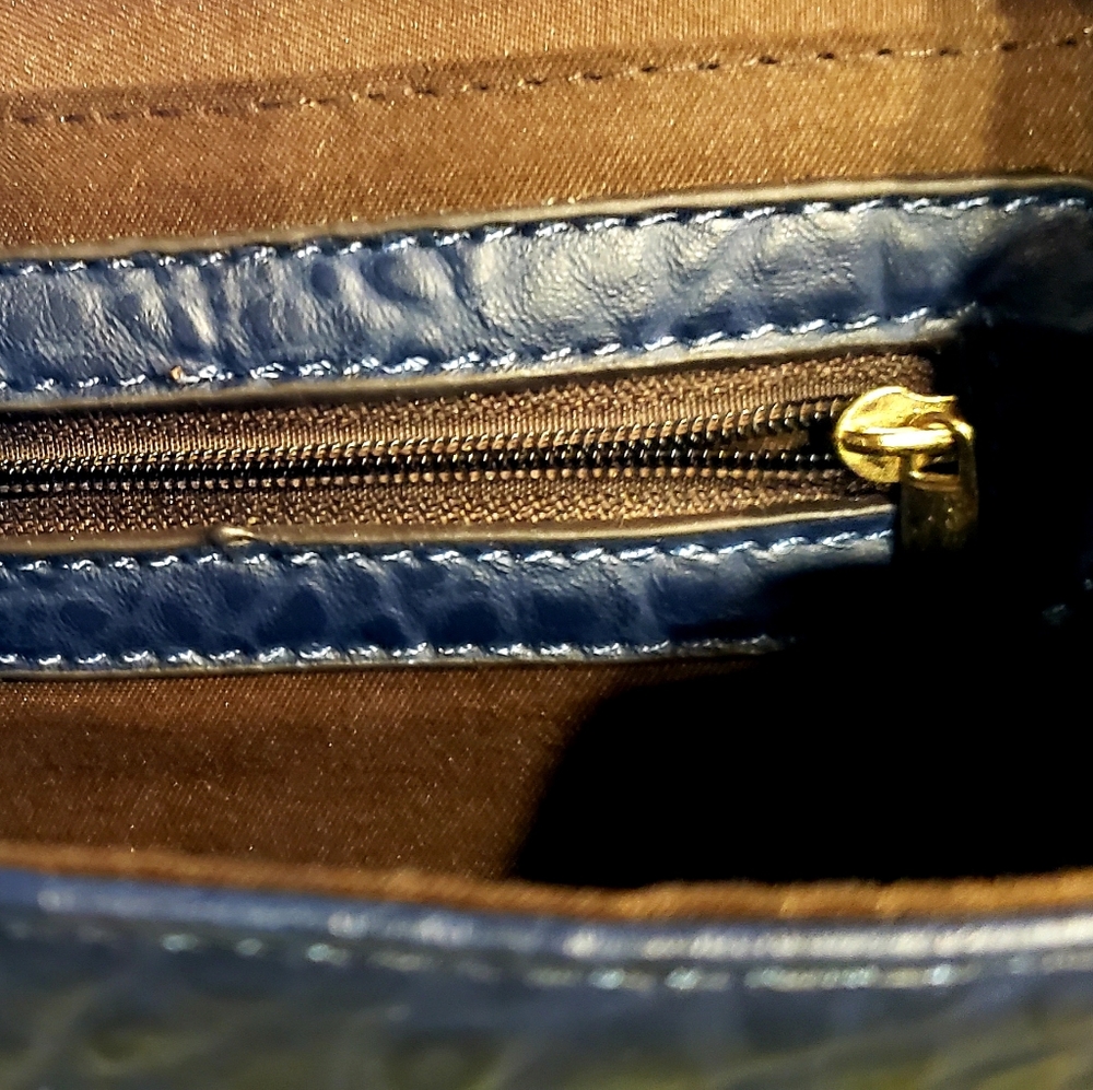 CROSSBODY CONVERTIBLE POCKETBOOK PURSE - Navy Slim Wristlet NWOT - Picture 9 of 10